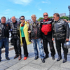 Горожане фотографировались с мотоциклистами, многие из них выглядели очень колоритно — newsvl.ru