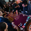 Посетителям выставки предложили сыграть в азартные игры — newsvl.ru