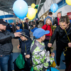 Дети получили в подарок воздушные шары — newsvl.ru