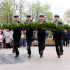 В завершение митинга курсанты возложили к памятнику венок и цветы — newsvl.ru