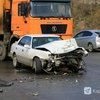 У Днепровской, 100 произошло серьезное ДТП с участием Toyota Crown, Suzuki Escudo и самосвала Shacman — newsvl.ru