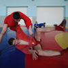 Сейчас приморские самбисты преимущественно вовлечены в легкие произвольные тренировки и делают упор на технику — newsvl.ru