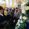 Верующие смогли прикоснуться к святыне — newsvl.ru