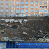 Деревянные конструкции, которыми был обшит склон, не выдержали и рухнули вместе с грунтом — newsvl.ru