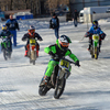 У многих гонщиков мотоциклы имеют авторскую роспись: леопардовая расцветка, кислотно-зеленая обшивка, «пламенные» шлемы — newsvl.ru