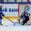 В конце тренировки юные хоккеисты продемонстрировали, как умеют бросать по воротам — newsvl.ru