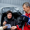 После тренировки родители юных хоккеистов просили автографы у Сергея Гимаева и фотографировались с ним на память — newsvl.ru
