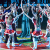 Девушки группы поддержки «Спартака-Приморье» танцевали под живое вокальное исполнение трио Brilliants — newsvl.ru