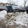 И так мест для парковки немного, но и они заняты снегом — newsvl.ru