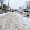 Тротуар рядом с остановкой "ДВГТУ"... — newsvl.ru