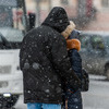 Первые снежинки, которые начали опускаться с неба, во Владивостоке можно было заметить уже около 11.00   — newsvl.ru