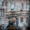 Работы на объекте идут полным ходом — от исторического здания остались только стены и пустые проемы окон — newsvl.ru