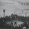 Матч по боксу в эскадроне Королевской северо-западной конной полиции. Внутренний двор казармы, 1919 год — newsvl.ru