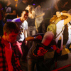 Танцпол в эту ночь быстро заполнялся все прибывающими людьми — newsvl.ru