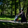 В Покровском парке часто гуляют молодые мамы — newsvl.ru