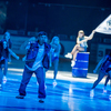 Перед началом первого матча в сезоне на льду «Фетисов Арены» выступила группа поддержки «Адмирала» — newsvl.ru
