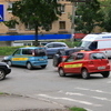 Сегодня, 20 августа, во Владивостоке на улице Русской столкнулись автомобиль такси и мотоцикл — newsvl.ru