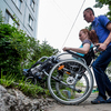 Управляющие компании начали обустраивать жилые дома для инвалидов — newsvl.ru
