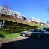Жители дома по адресу Невельского, 17 обеспокоены плачевным состоянием подпорной стены возле их дома — newsvl.ru