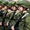  Участники парада - военнослужащие частей, расположенных в Артемовском городском округе — newsvl.ru