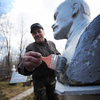 Свою коллекцию из 20 скульптур Николай Семенович собирал по крупицам — newsvl.ru