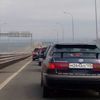 Сегодня утром, 2 апреля, во Владивостоке на низководном мосту Toyota Ipsum врезался в Toyota Crown — newsvl.ru