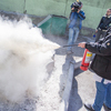 Содержимое порошкового огнетушителя также небезопасно для здоровья человека, но эффективно при тушении огня  — newsvl.ru