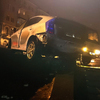 От удара Prius остановился и повис над откосом — newsvl.ru