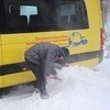 Водители откапывают свои авто — newsvl.ru