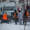 Коммунальные службы не знают усталости и готовы копать асфальт в любую погоду — newsvl.ru