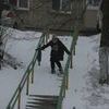 Лестницы превратились в снежные горки — newsvl.ru
