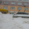 Придомовые территории превратились в снежное поле — newsvl.ru