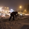 Редкие дворники приступили к расчистке тротуаров и лестниц — newsvl.ru