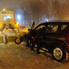 Водитель трактора во время уборки сдавал назад, но не заметил автомобиль — newsvl.ru