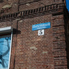 В доме на Почтовом переулке, 5 располагается исторический ансамбль «Усадьба Смитов. Здесь ранее с 1894 г. по 1930 г. жила Э.Л. Прей» — newsvl.ru