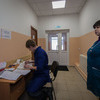 Сотрудники отделения экспертизы трупов регистрируют все поступающие тела в журнал — newsvl.ru