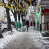 Многие тротуары стали скользкими из-за утоптанного снега и воды — newsvl.ru