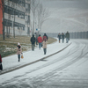 Ветер и снег сделали утро для студентов особенно бодрящим — newsvl.ru