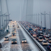 Пробка поджидала автомобилистов на Золотом мосту — newsvl.ru