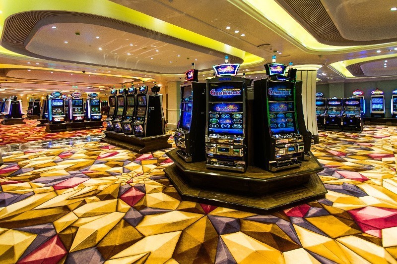 Казино во владивостоке фото голден палас онлайн казино