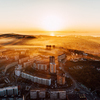 Рассветные лучи раскрашивают город золотыми красками — newsvl.ru
