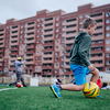 Ребята подтягивают физическую форму, учатся владеть мячом — newsvl.ru