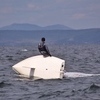Яхтсмен не справился с сильным порывом ветра — newsvl.ru