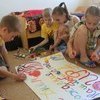 Краски, гуашь, ватман - а дети уже увлечены на пару часов — newsvl.ru
