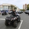 Брутальные парни на квадроциклах возглавляли шествие — newsvl.ru