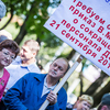 С транспарантами и фирменными флагами перед зданием ОАО «ДЭСП» собрались около 100 человек — newsvl.ru
