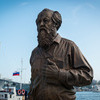 Бронзовый монумент установили на Корабельной набережной — newsvl.ru