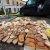 Хлеб, привезенный волонтерами  — newsvl.ru