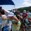 20-минутная прогулка по акватории стала приятным подарком для участников лагеря — newsvl.ru