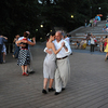 6 августа на Спортивной набережной Владивостока любой мог поучаствовать в милонге – так называется вечер аргентинского танго   — newsvl.ru